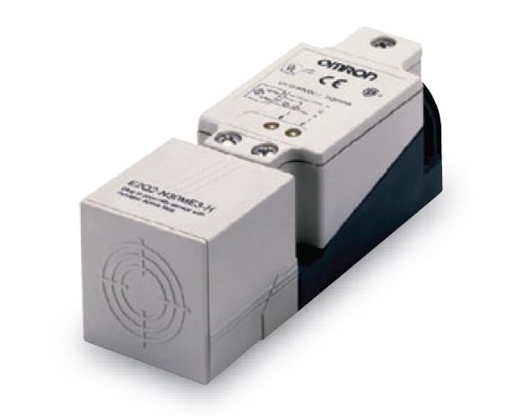 方型接近传感器E2Q2-N15Y4-G控制电源电压：AC100V带电压变动补偿
